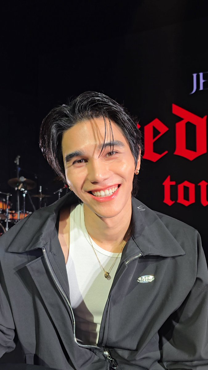 ⋆*₊‧˚ ᴍᴏᴏɴʟᴇᴛss🪐˚‧₊*⋆ (@moonletss) on Twitter photo ใจผมมม 😭😭😭😭😭😭😭😭😭💖
#JeffSaturJKT
#JeffSaturRedGiantjakarta
#JeffSaturRedGiantConcert
꒰ #jeffsatur 🪐 ྀི <a href="/jeffsatur/">𝗝 𝗘 𝗙 𝗙 𝗦 𝗔 𝗧 𝗨 𝗥 (罗杰夫)</a> ꒱ ‧˚₊ ⟡ ใจผมมม 😭😭😭😭😭😭😭😭😭💖
#JeffSaturJKT
#JeffSaturRedGiantjakarta
#JeffSaturRedGiantConcert
꒰ #jeffsatur 🪐 ྀི <a href="/jeffsatur/">𝗝 𝗘 𝗙 𝗙 𝗦 𝗔 𝗧 𝗨 𝗥 (罗杰夫)</a> ꒱ ‧˚₊ ⟡