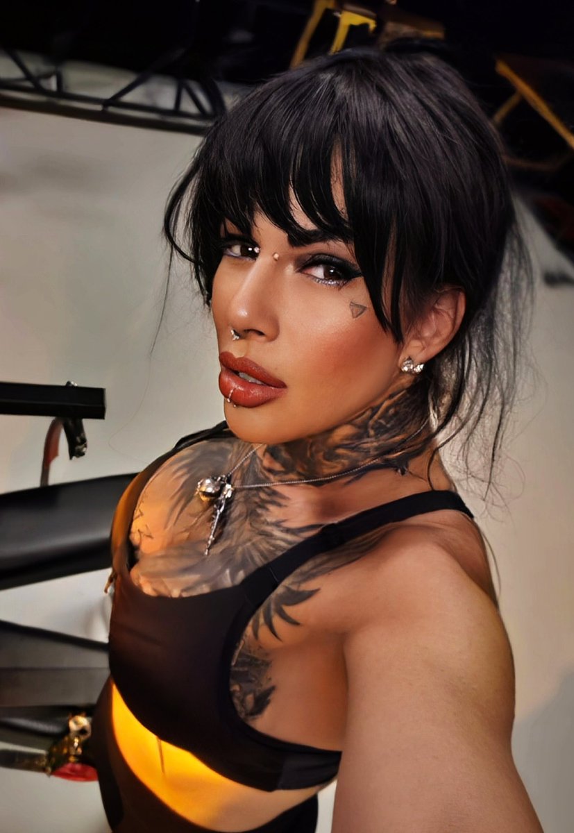 #MMA #Boxen #Kampfsport
#Erotik #Sinnlichkeit #DarkAesthetic
#LustInLayers #MorgenstundHatGoldImMund 
<a href="/diana_elegance/">Domina Diana Elegance</a> <a href="/DominaNikaNoire/">lady Nika-Noire Hypnotique</a> <a href="/lolita_sap/">Domina L💘lita Saphira</a> <a href="/ChResidenz/">BDSM Fetisch Residenz Hekate Zürich 🇨🇭</a> <a href="/BHeimat/">Palace der Latexwelt Residenz Hekate CH & DE</a> <a href="/residenzhekate/">Residenz HEKATE</a>