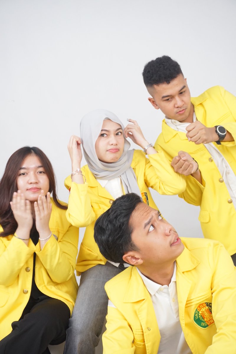 wildannof's tweet photo. Akhirnya foto angkatan 2022 ini #universitasindonesia #ui https://t.co/AcOTYyX8Vr