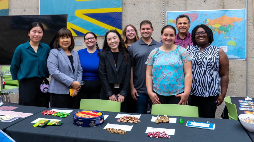 RITbusiness's tweet photo. Happy World Tourism Day! 🌎

Thank you for celebrating with us! 

The SAU Lobby came alive with global flavors, fun activities, and great conversations, all thanks to you. 📷✈️

We hope you left inspired to explore new places, near or far. https://t.co/SRXIxFtq5P
