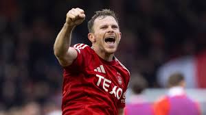 100 up today for Nicky Devlin for <a href="/AberdeenFC/">Aberdeen FC</a> 

afcheritage.org/football/playe…