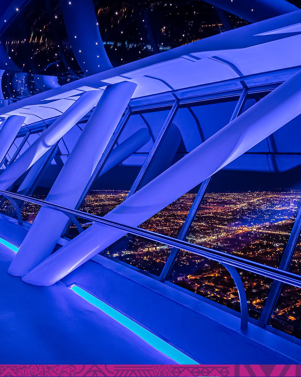 VisitSaudi's tweet image. Rise 300 meters and watch Riyadh rearrange into ribbons of light as sunset paints the skyline gold, at Sky Bridge, Kingdom Center.
Walk on glass panels and capture a view that sticks with you.
📍#Riyadh
Book your tickets today: visitsaudi.com/en/riyadh/attr…
#VisitSaudi