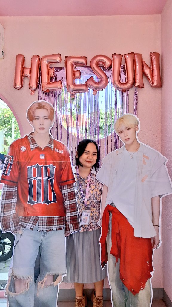 sunkissnoo's tweet image. aaaaAa hepiiiiy sekalii todayy!!
full fanartnya kak @spicytrus sampe melongo liatnya 😧💗
mau lagiiiii plissszz 🥺💗

@IDSPICYZ 
#FoundYou #HEEfoundSUN #FoundYouYogyakarta