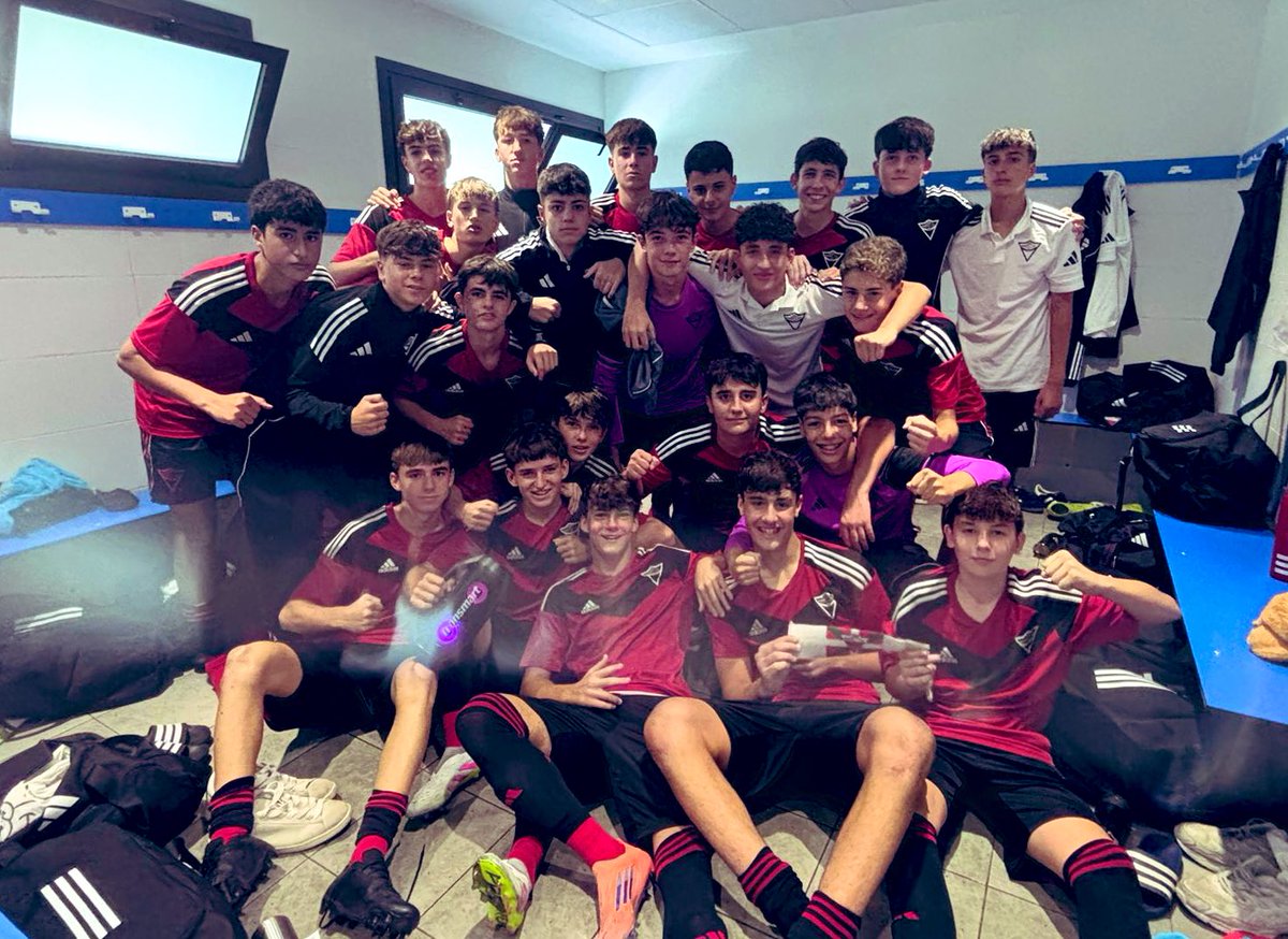 🏆 Kadeteen Ohorezko Maila (J2)
<a href="/GurutzetaFKT/">Gurutzeta FKT</a> 1️⃣ - 3️⃣ Romo 

👏🏻 Llega a domicilio el primer triunfo del equipo esta temporada. Partido encarrilado en el primer tiempo.

💪🏻 Segi lanean ‼️

#Romo #Cantera #GetxoKirolak