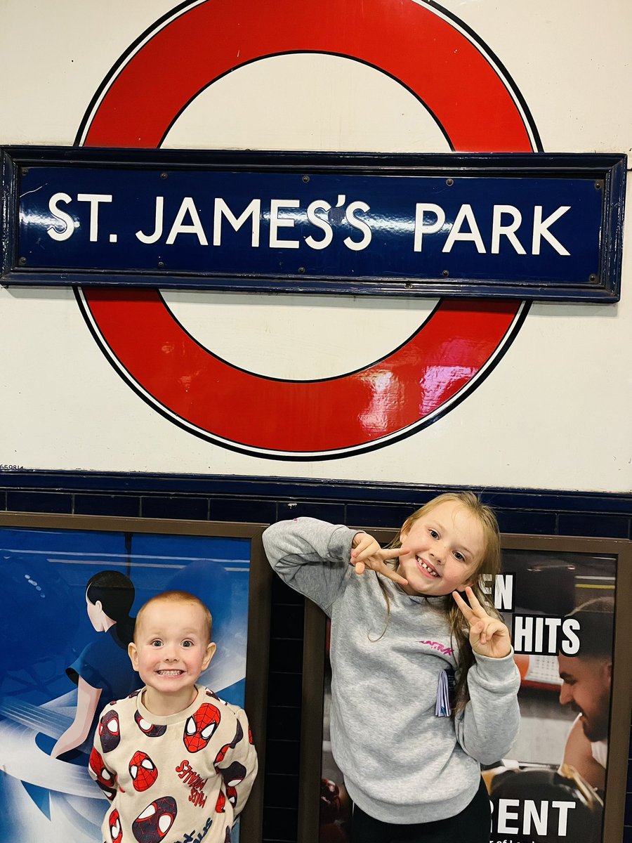 Amy Wilson tweet media