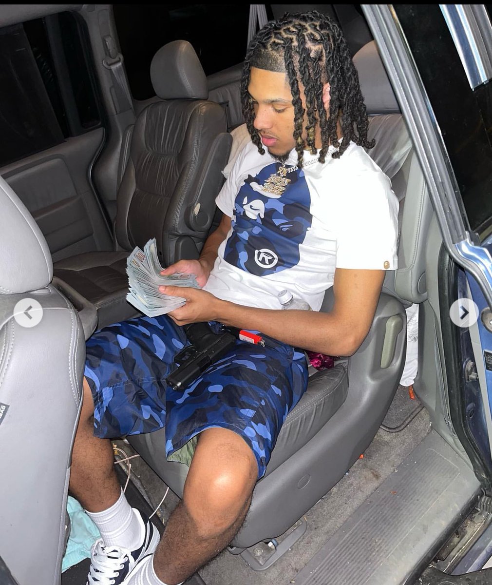 kaydenciaga⋆.ೃ࿔*:･ tweet media