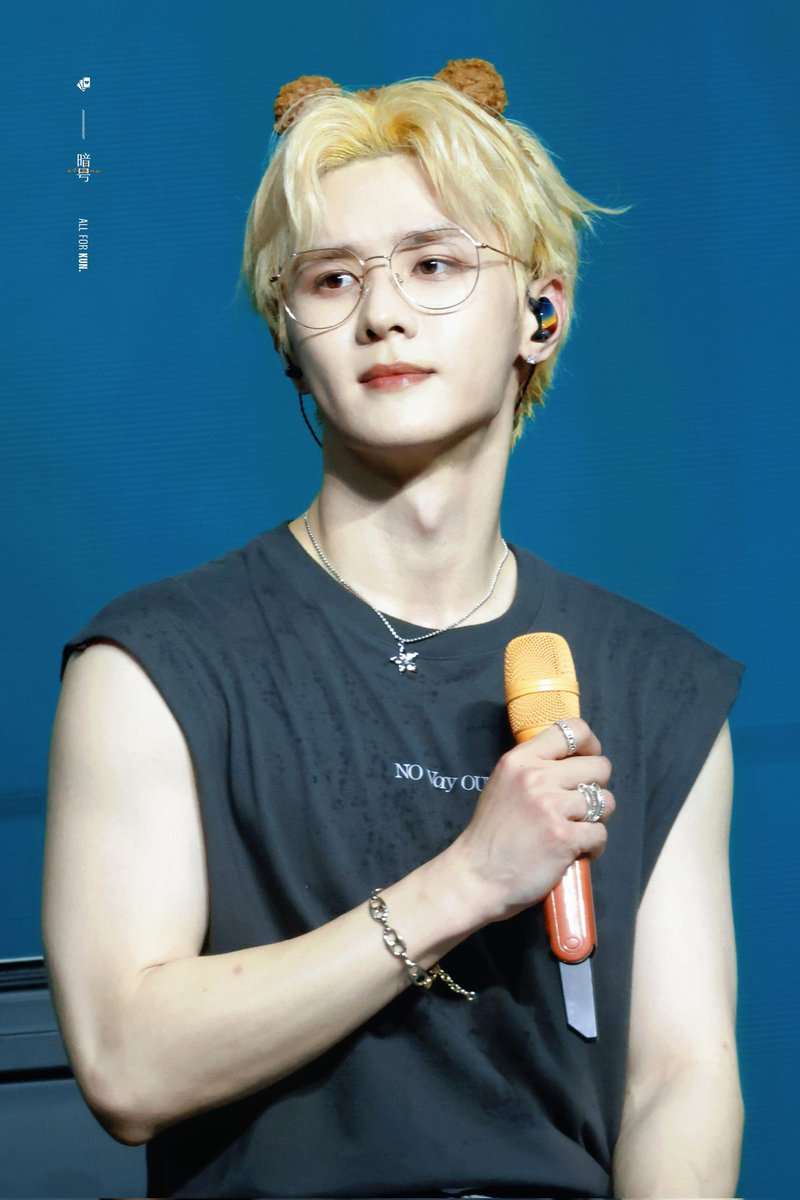 #KUN #WayV #钱锟 #威神V
#쿤 #웨이션브이
20250904 WayV Concert Tour [No Way OUT] in Hangzhou