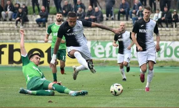 Rotherham United are exploring the option of bringing back French winger Julien Lamy. Lamy spent the 19/20 season with the Millers under Paul Warne and current boss Matt Hamshaw and has impressed for Lokomotiv Plovdiv since his departure. #rufc