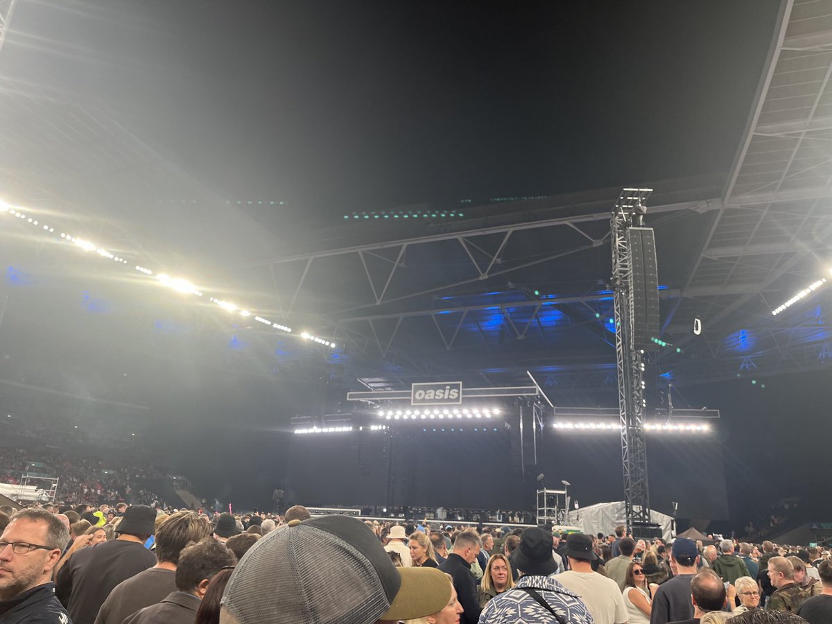 16 year wait is about to be over 👌#oasis