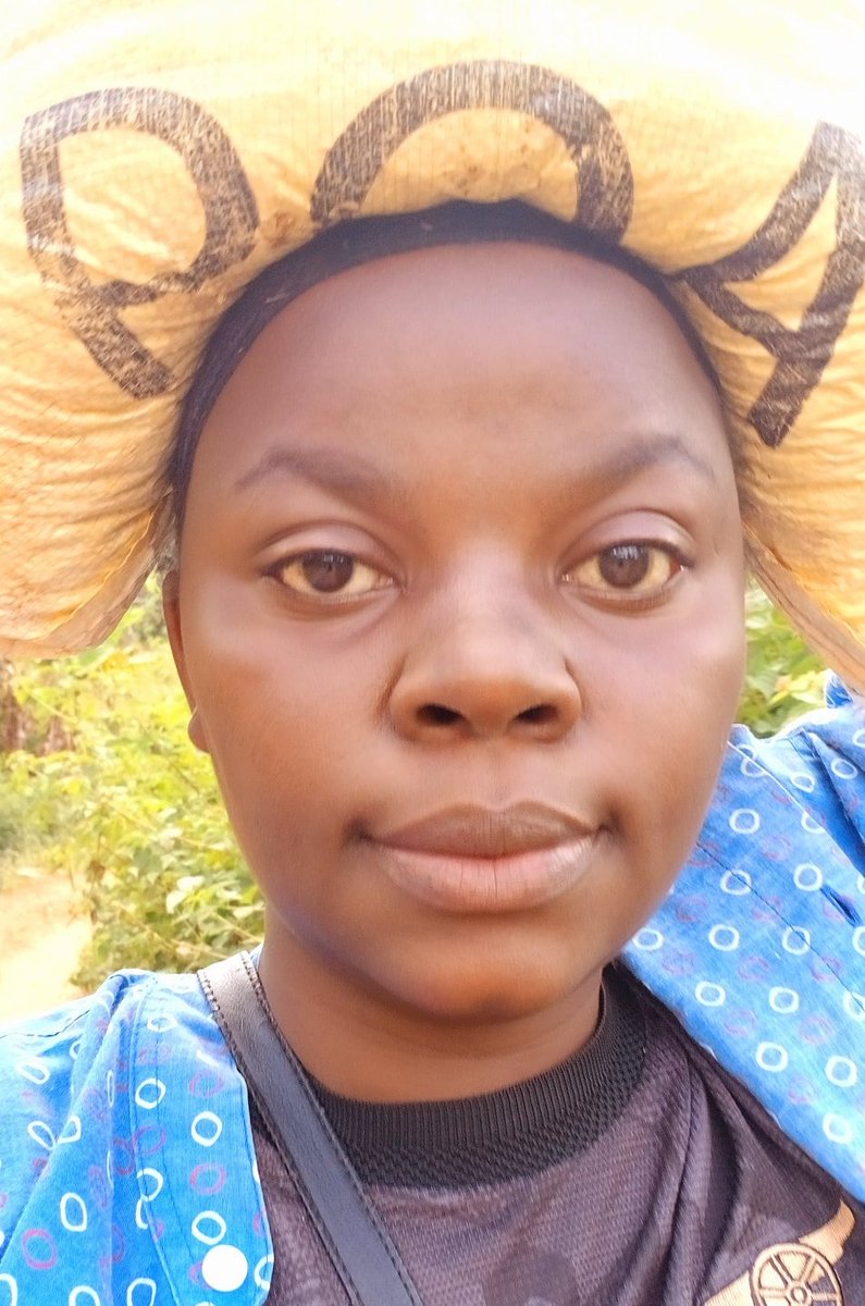 tracminds's tweet image. kuku wa kienyeji huyu dahhhhh ngoja nizame Dm