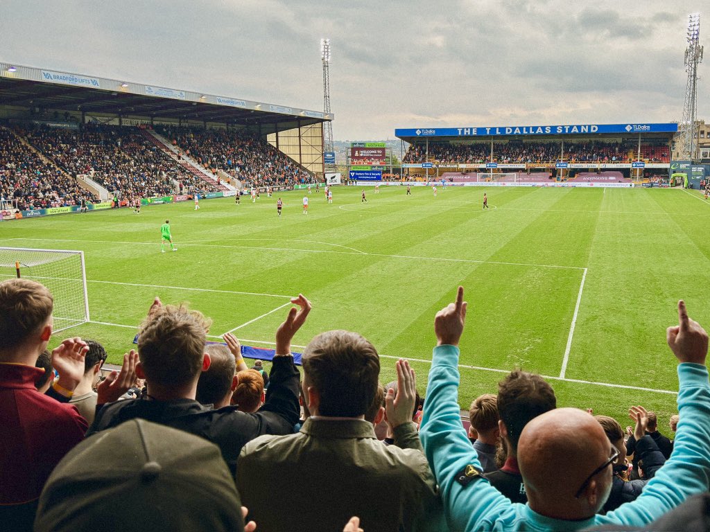 Bradford City 1-0 Blackpool 
Valley Parade- Att: 21,531 (1,908 away) 

And STILL top of the league. This had all the signs a banana skin, but once again this lot show it's not just "same old City" anymore. Great goal from Neufville too who has been one hell of a signing! #bcafc