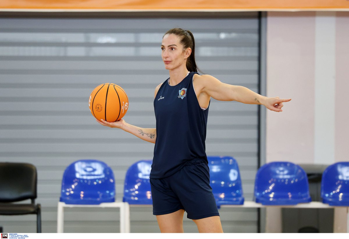 HellenicBF's tweet image. Media Day 📸🏀

#SuperCupWomen #HellenicBF #HellenicBasketballFederation #PlayLikeHer 🇬🇷🏀