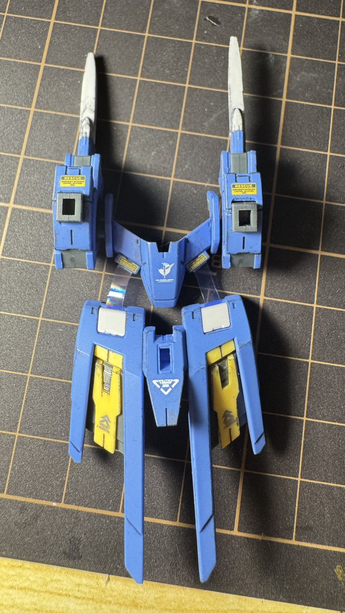 west(G.E.M) tweet media