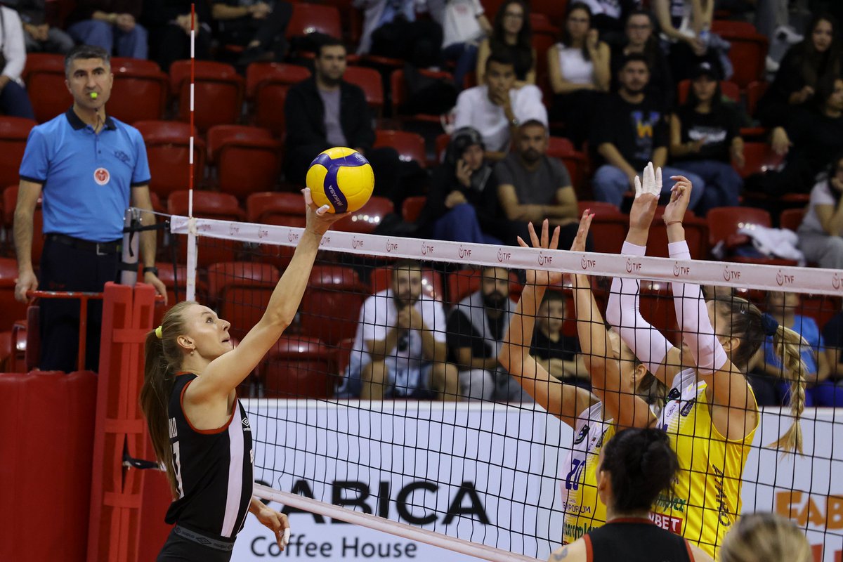 Beşiktaş Voleybol (@voleybol_bjk) on Twitter photo 🏆 2025 Ahmet Göksu Özel Voleybol Turnuvası | 4. Maç 
 Beşiktaş 3-2 Maritza Plovdiv 
1️⃣. Set Sonucu: 20-25
2️⃣. Set Sonucu: 25-20
3️⃣. Set Sonucu: 22-25
4️⃣. Set Sonucu: 25-22
5️⃣. Set Sonucu: 15-12 🏆 2025 Ahmet Göksu Özel Voleybol Turnuvası | 4. Maç 
 Beşiktaş 3-2 Maritza Plovdiv 
1️⃣. Set Sonucu: 20-25
2️⃣. Set Sonucu: 25-20
3️⃣. Set Sonucu: 22-25
4️⃣. Set Sonucu: 25-22
5️⃣. Set Sonucu: 15-12