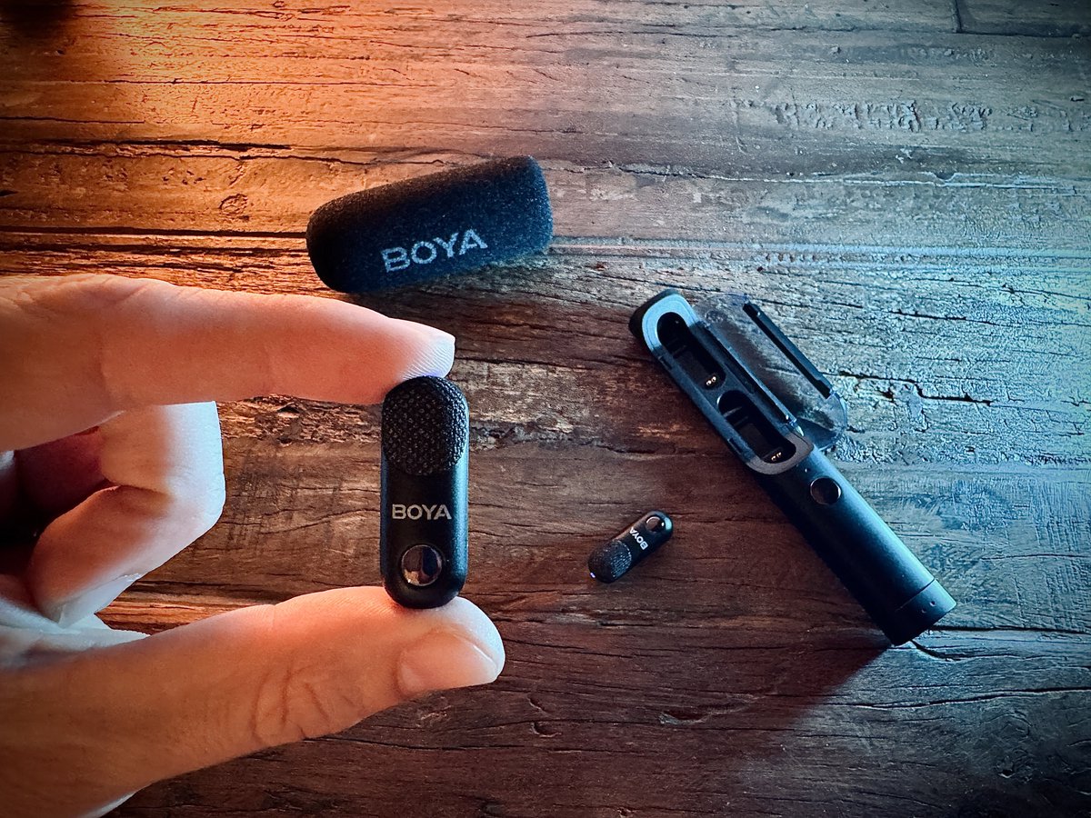 Un seul micro, 4 usages 🎤
🎯 Micro cravate
🎯 Micro canon
🎯 Micro à main
🎯 Micro de bureau

Le Boya Magic = le couteau suisse de l’audio 🎬
Review complète dispo sur ma chaîne YouTube ▶️ lien en bio.

#BoyaMagic #ShotOniPhone #Filmmaking #SmartphoneFilmmaking <a href="/BOYAmic/">BOYA</a>