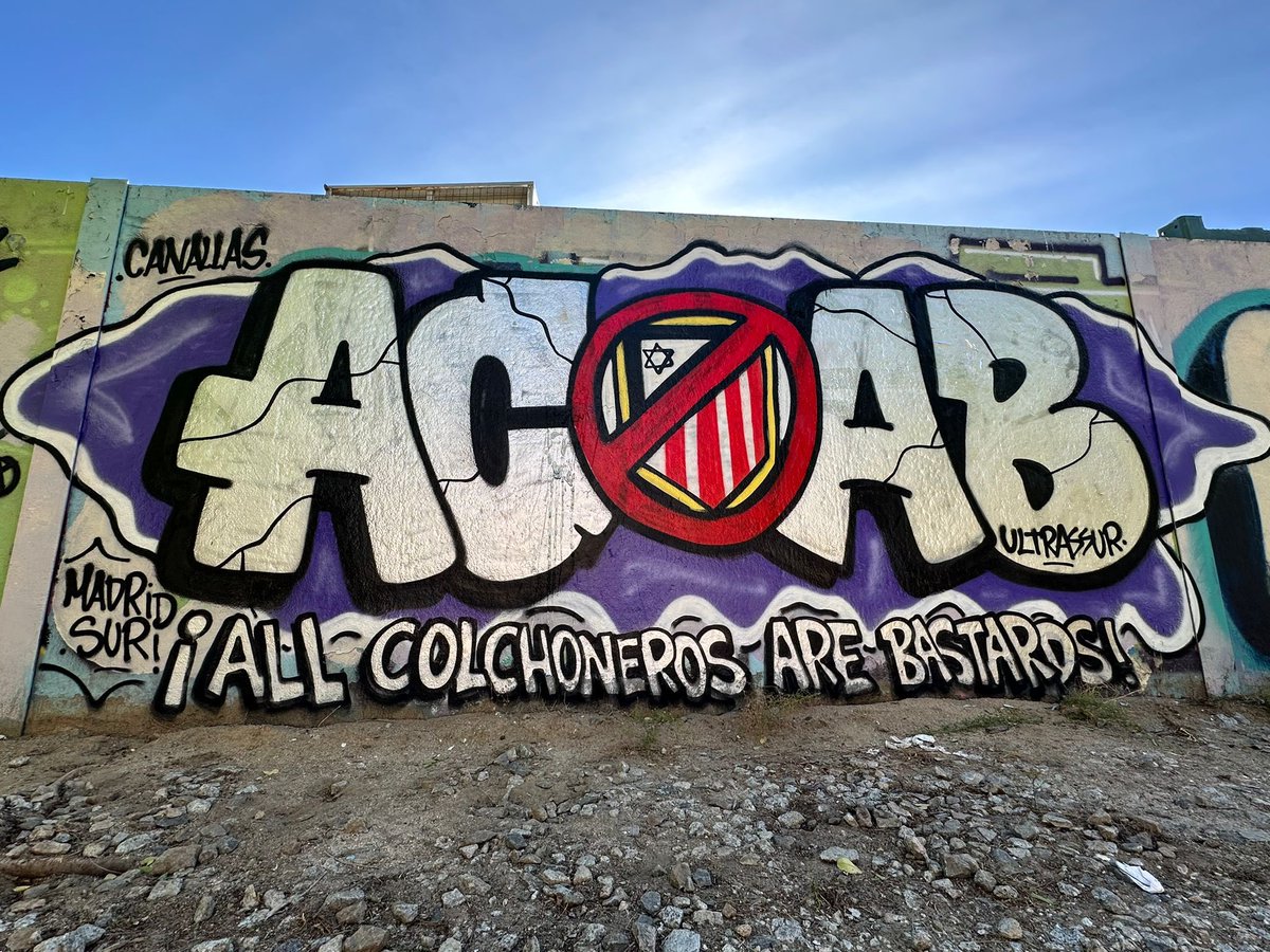 Esperemos que muchas de las derrotas como las de hoy, sirvan en  un futuro para  recuperar nuestra esencia y entender estos partidos como lo que son , batallas más que partidos.  Que parece que es lo que se olvida a muchos de nuestros jugadores.