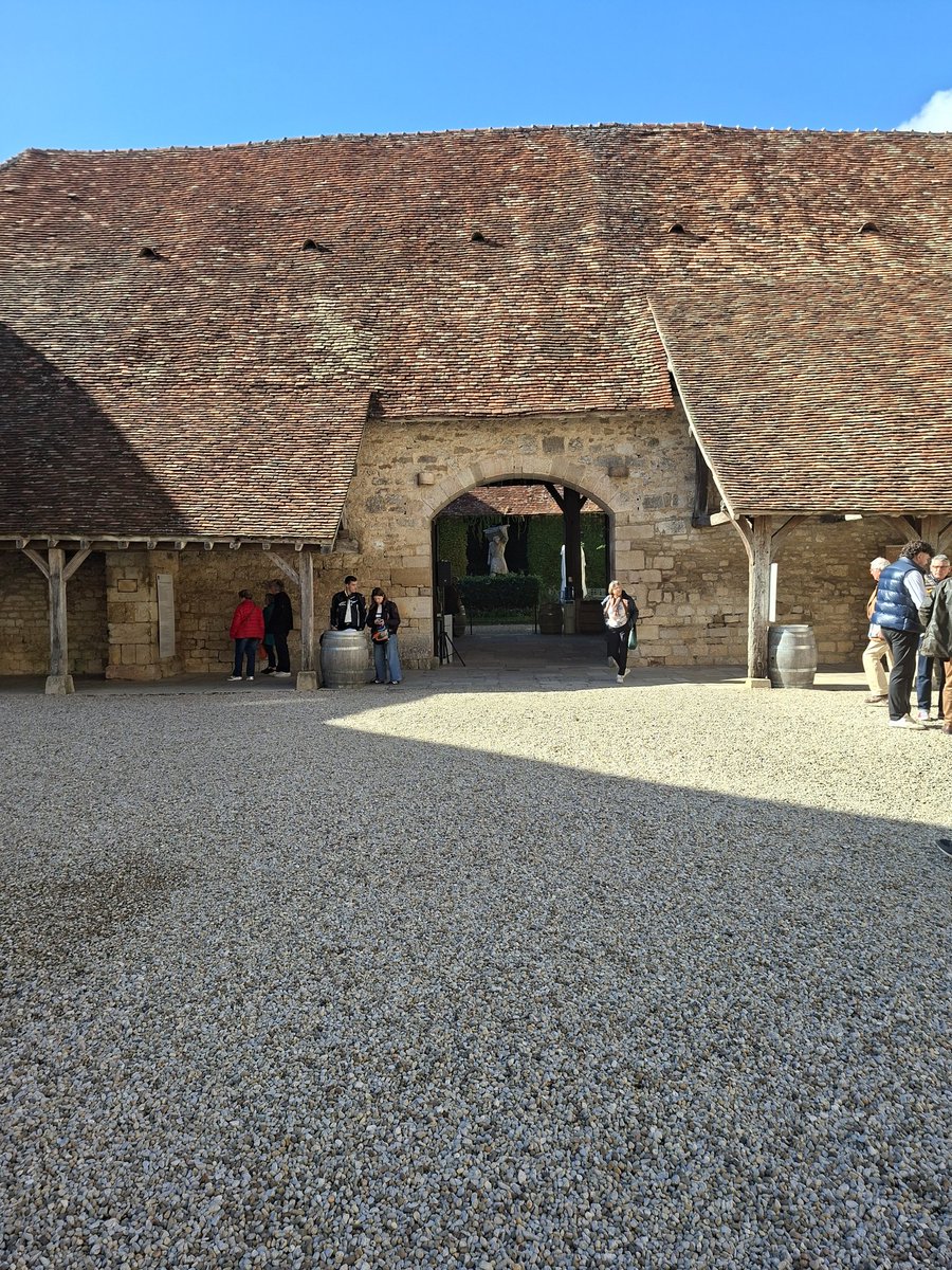 Station Simone tweet media