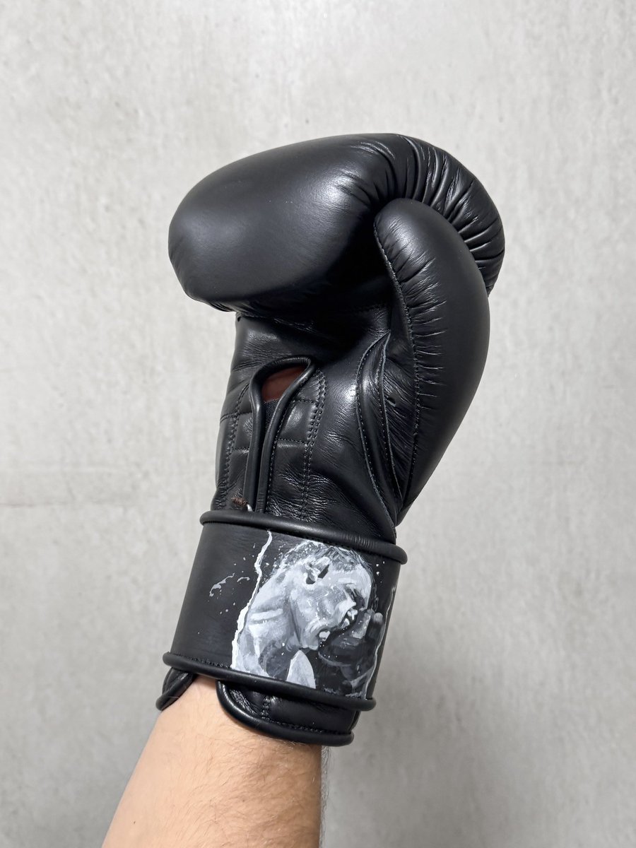 camcreatez tweet media