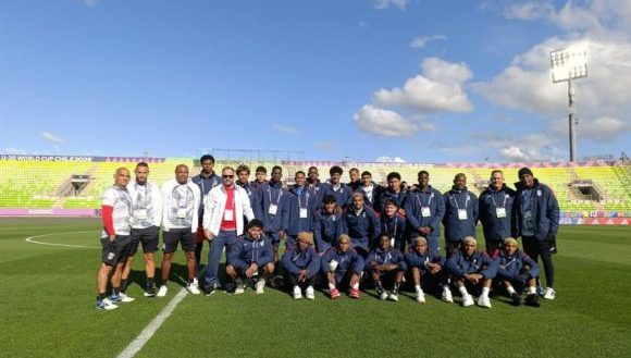 La selección cubana de fútbol Sub-20 aguarda su presentación en el Campeonato Mundial de la categoría, que se disputa en Chile, con el objetivo de demostrar el crecimiento del balompié en la isla y realizar una actuación digna en la fase de grupos.
#DePieYCombatiendo