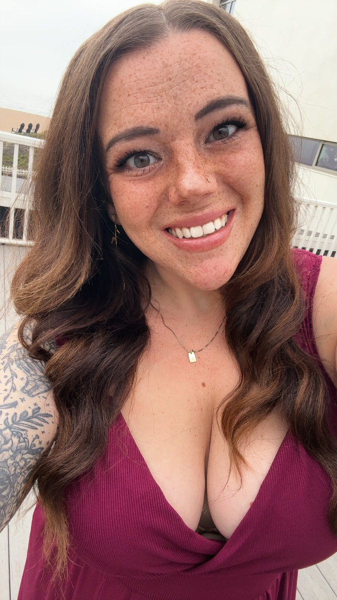 frecklefairy8's tweet image. Hope everyone’s having a good weekend 😘