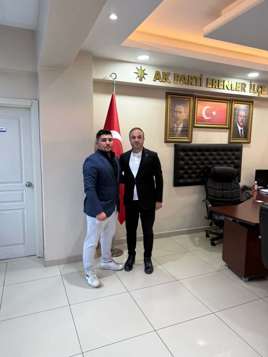 Dilmen Mahallemizden kıymetli hemşehrimiz Ramazan Ün’ü teşkilatımızda misafir ettik. 

Nazik ziyaretleri ve hoş sohbetleri için kendisine teşekkür ediyoruz.