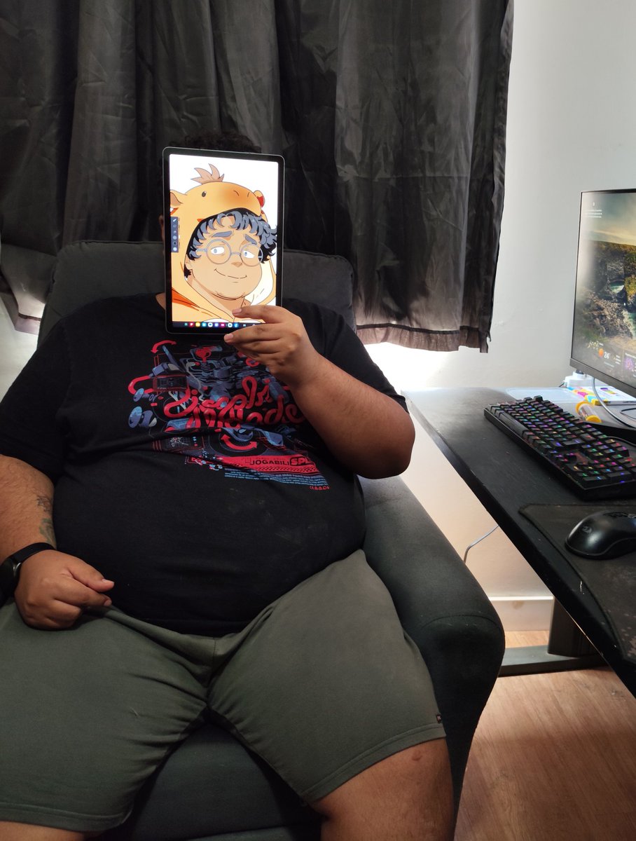 This is me... not sure why I’m posting this pic since I’m pretty shy and introverted 😅😅
Go easy on me! 🫣