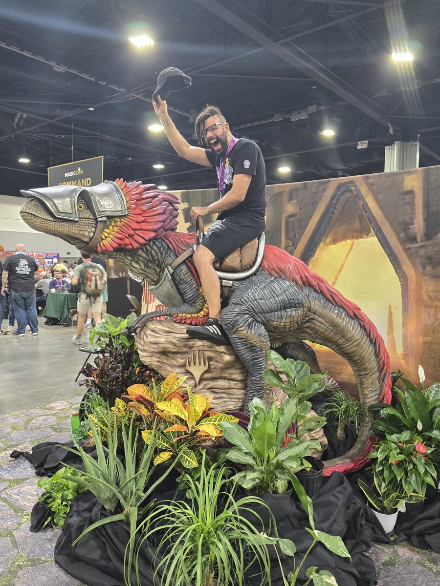 Magic Con Day 2!
Come say hi, and if you beat me at EDH I'll show you some new Inferi or new Equipoise ;)