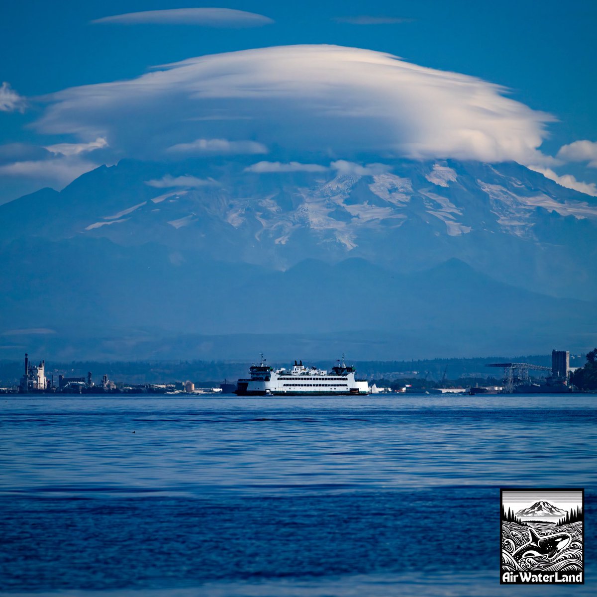 Lenticular clouds over Tahoma. #Tacoma <a href="/wsferries/">Washington State Ferries</a>