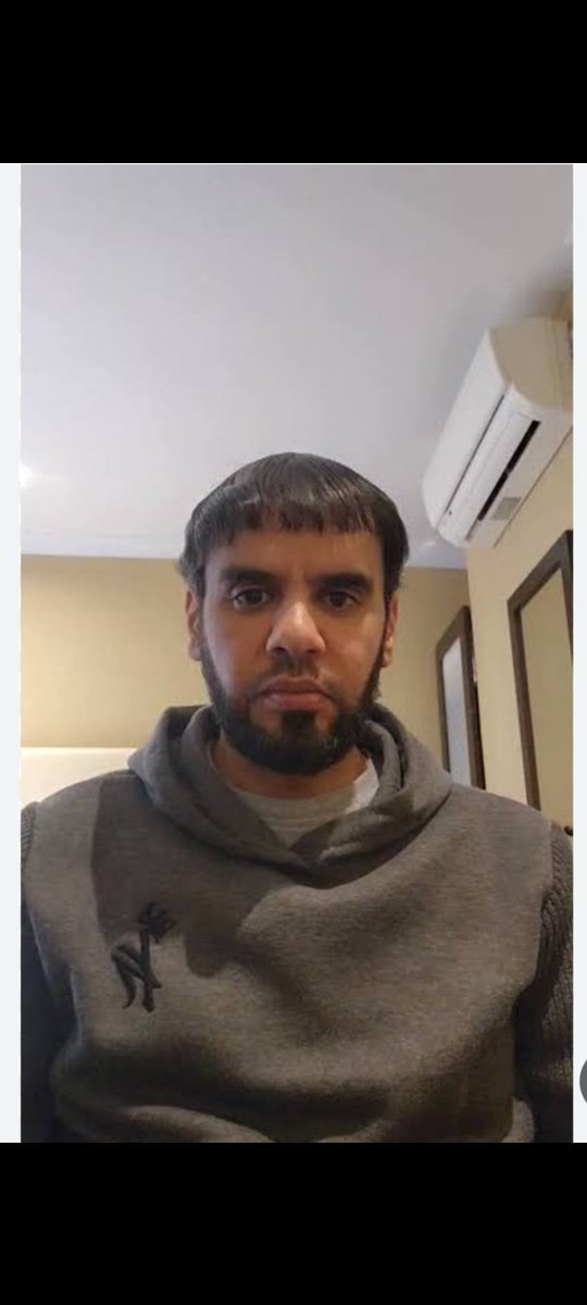 سبحان الله يخلق من الشبه أربعين 
صدق من قال ان رابح العنزي نوع من انواع الكلاب السلوقيه