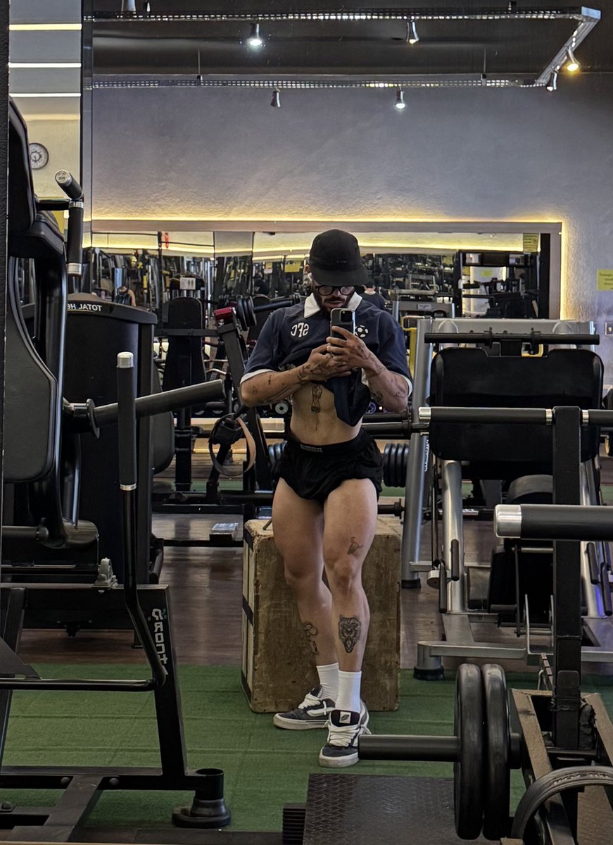 GUILHERMATHEU's tweet photo. Será que um dia cresce?🤧 https://t.co/Ht7sOVKF5w