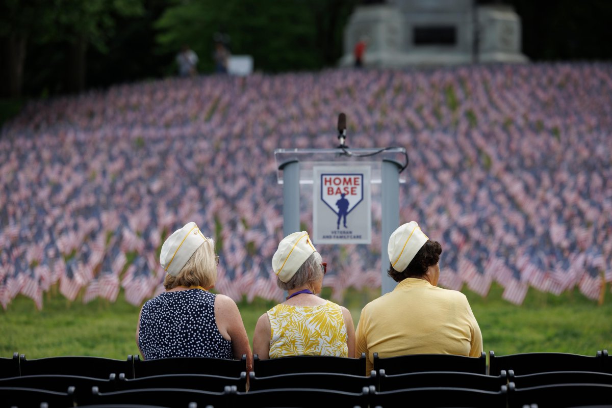 homebaseprogram's tweet image. At Home Base, we believe that when one family member serves the whole family serves.

On Gold Star Mother&apos;s &amp;amp; Family Day, we honor the mothers, fathers, family members &amp;amp; loved ones of our fallen heroes &amp;amp; remember those who made the ultimate sacrifice in service to our nation.