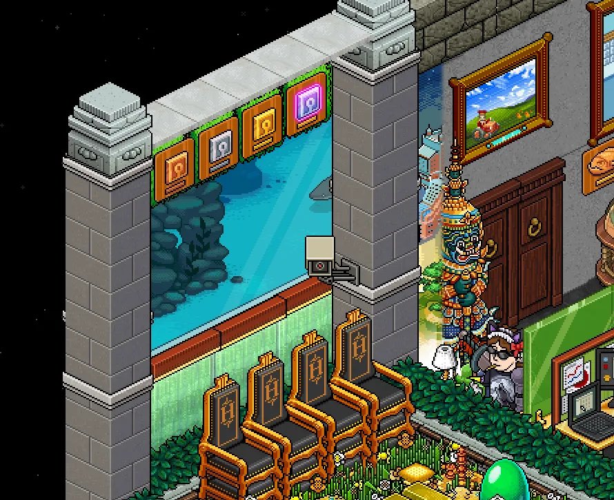 Thanks to some helpful people in the Habbo Collectibles discord I was given the great advice to use the moss walls to display the plaques and I couldn’t be happier with how it turned out! 

Using the Greek mini tiles as well to add roofing brought it all together <3

#Habbo