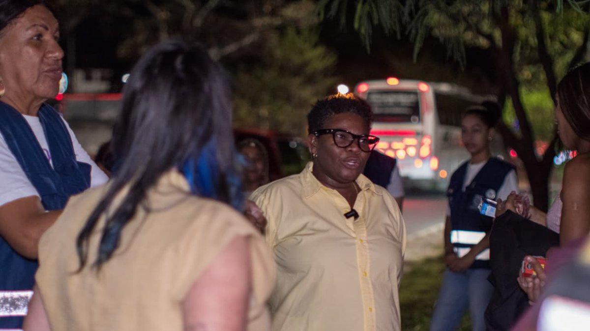 Recorremos los territorios en búsqueda de escuchar y construir con las comunidades.

Junto a <a href="/BienestarSociaI/">Bienestar Social</a> y <a href="/PoliciaCali/">Policía Metropolitana Santiago de Cali</a> adelantamos identificación de trabajadoras sexuales en Cali, buscando entablar un diálogo directo y afianzar canales de atención y acompañamiento.