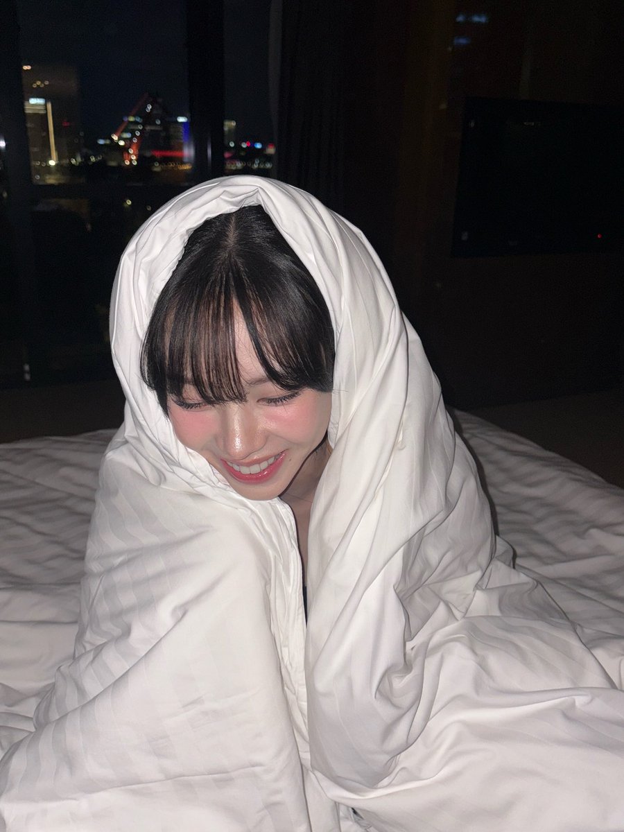 soobrina thinker tweet media