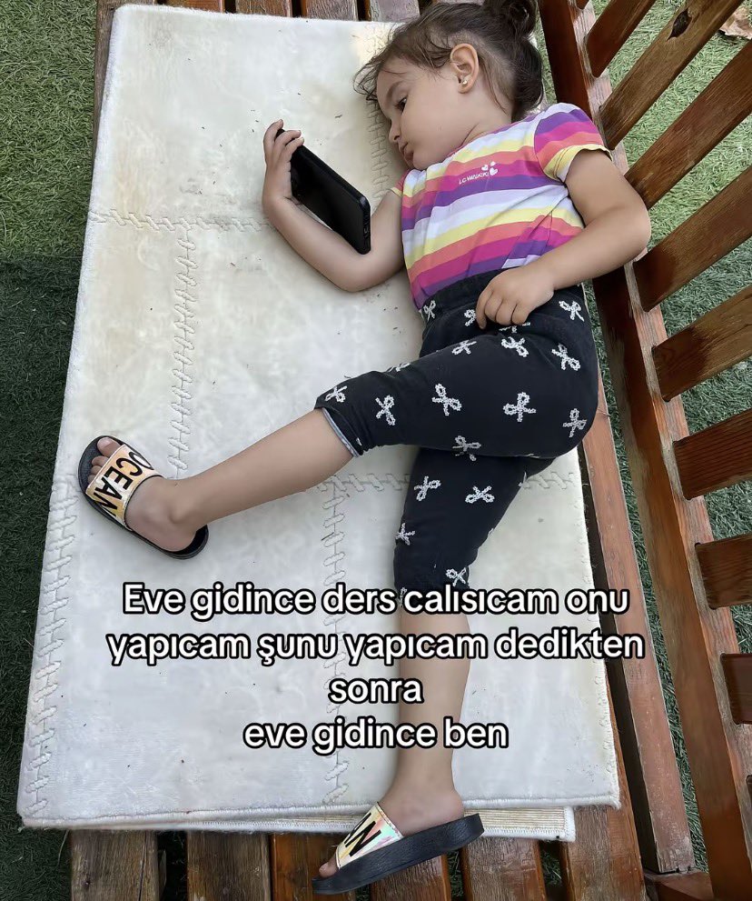 Alya (@alyareckles) on Twitter photo 