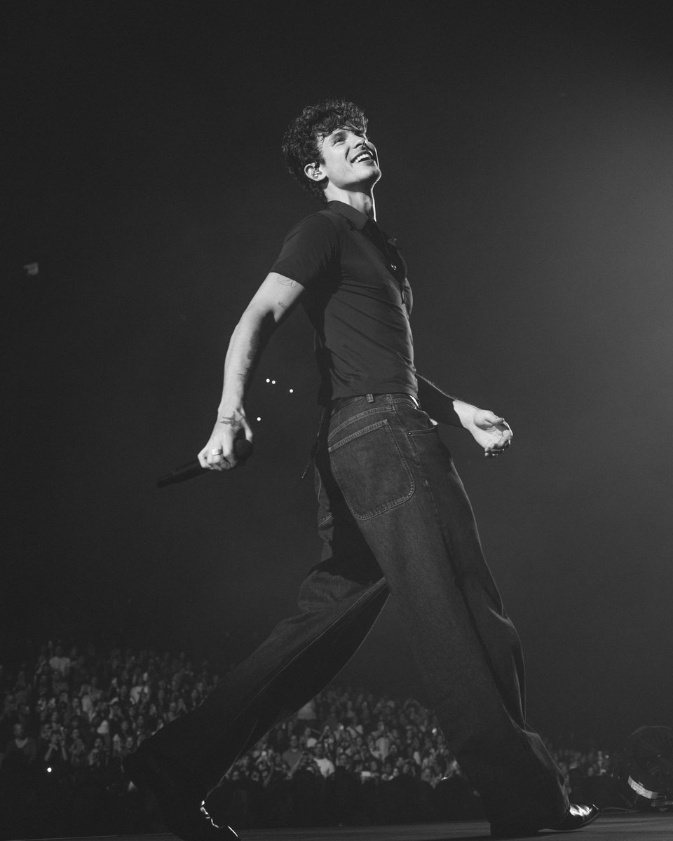 ShawnAccess's tweet image. What a way to start the North American run of #ShawnOnTheRoadAgain! Thank you for an amazing night, Boston. We’ll see you all tomorrow for #OnTheRoadAgainToronto ☺️