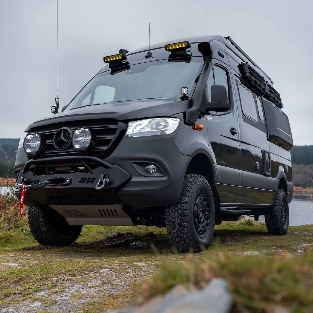 DanielA7853604's tweet photo. Upgraded Hymer Sprinter ready to take on anything ..... 

#t5upgrades #sprinter #hymer #camper #vanlife #bigvan #swamper #allterrain #vanlife https://t.co/oSK14c97RP