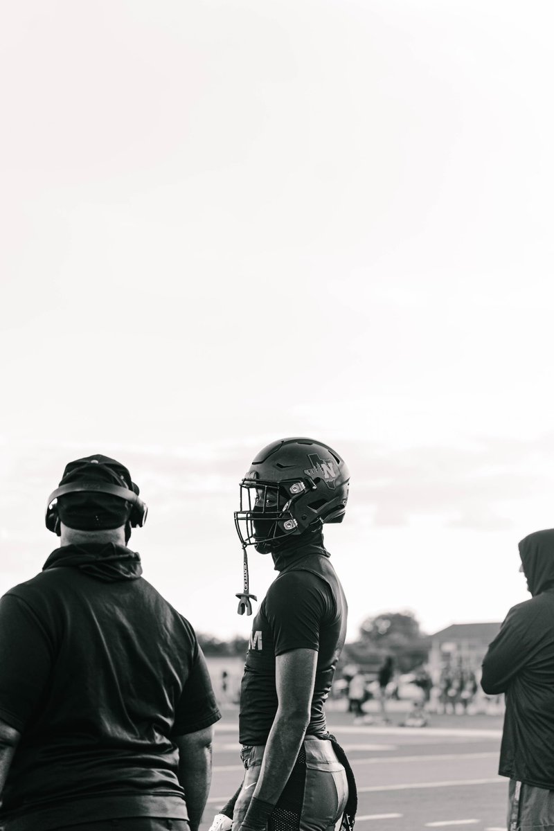 Derrick Thomas tweet media