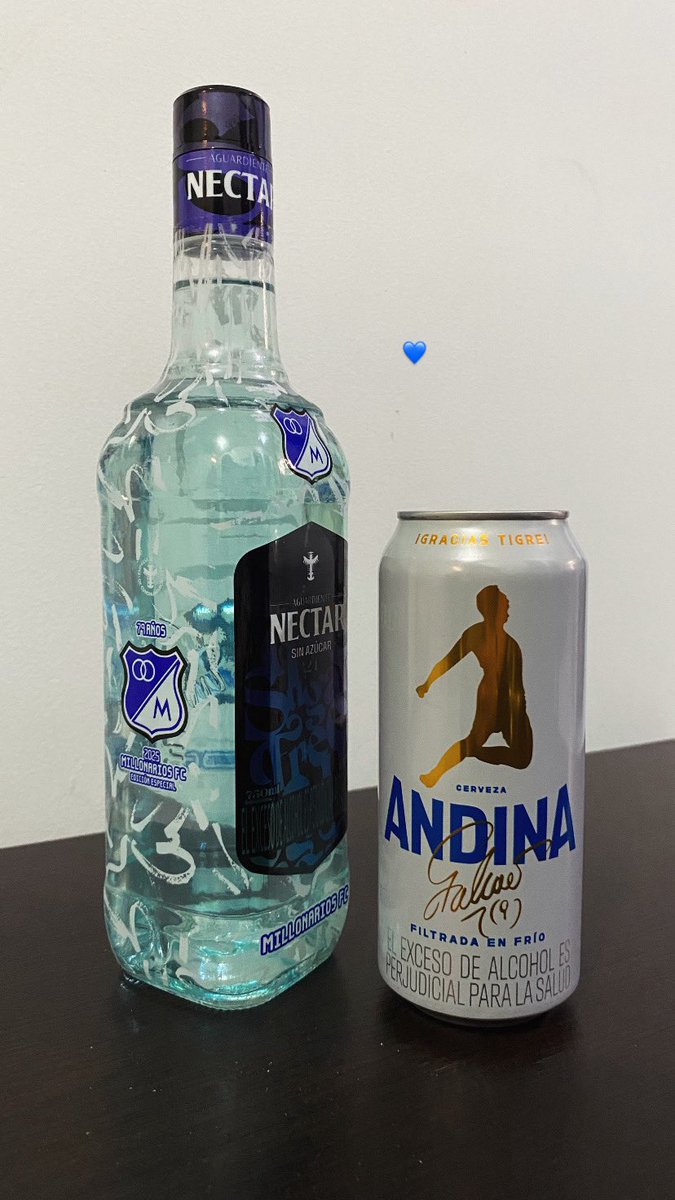 •🌻• tweet media