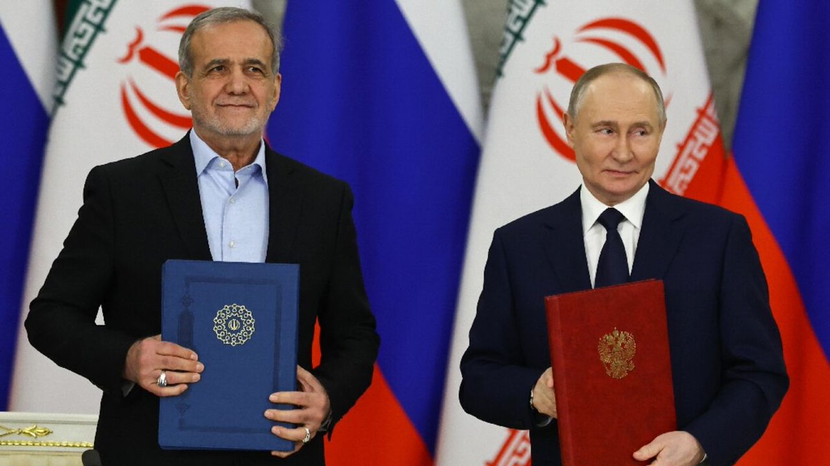 BREAKING:

Russia to build four nuclear plants in Iran under $25 billion deal, rejecting the USA sanctions on Iran.