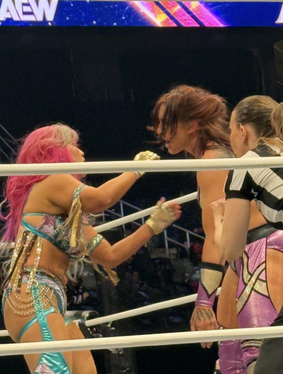 MainEventersInc's tweet image. This is Women’s Wrestling!
@AEW   #AEWDynamite