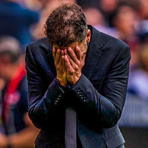 مباراة بجولة 7
هذا ليه يبكي ؟
لدرجة فوز على ريال مدريد بطولة
مبرووووووك تتويج با الأبطال يا ضعيف