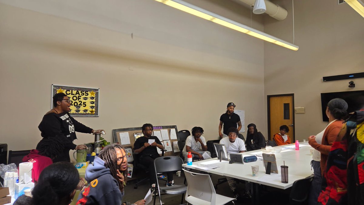 Chicago CRED tweet media