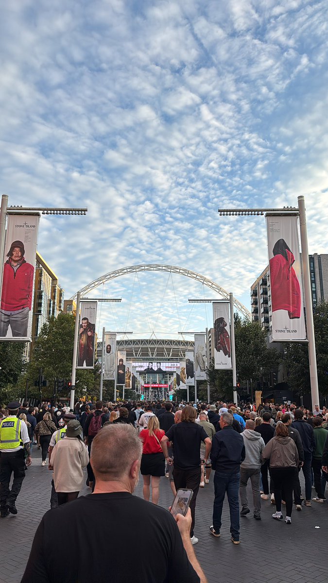 PerrowDean's tweet image. Bucket list