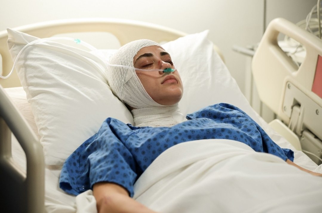 Bölüm fotoğraflarından #UrSer 

-#Bahar #NilSudeAlbayrak #DemirhanDemircioğlu