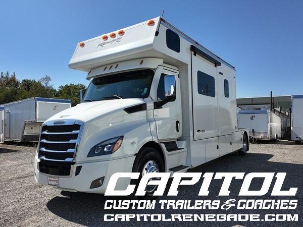 Our friends at <a href="/CapitolRenegade/">Capitol Renegade</a> will have a display at @BridgeportSpeed this evening!

They’re currently featuring this 2025 Renegade Freightliner for potential buyers to check out.

👉🏼 capitolrenegade.com/Pre-owned-Inve…