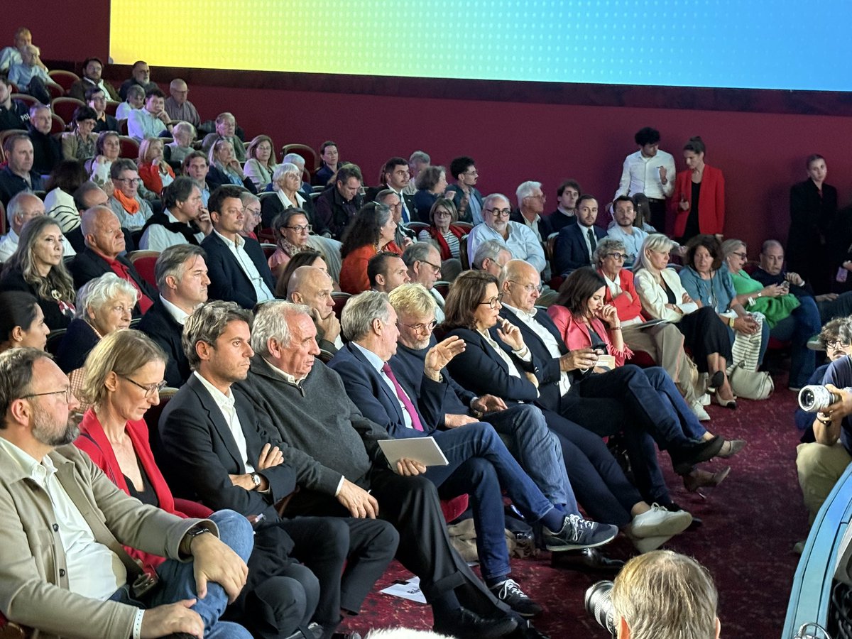 PatrickVignal's tweet image. Clôture de notre périple dans le Sud : avec nos amis du @MoDem , @Modem34 , @MFesneau @ITolleret 

💬&quot;Nos élus locaux sont le visage de la démocratie qui fonctionne.&quot; 
- @GabrielAttal

🌞#URMoDem