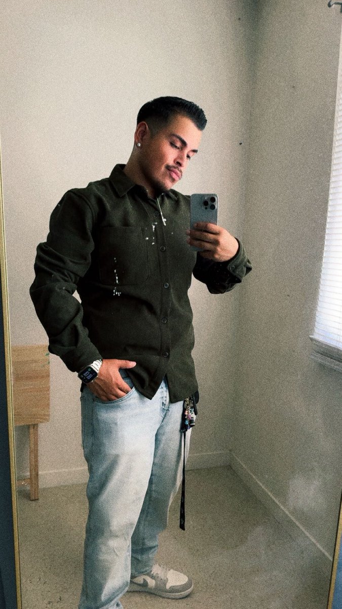 r6j96's tweet photo. 🐊#selfie #gay #yesterday https://t.co/uxTCqJyrnB