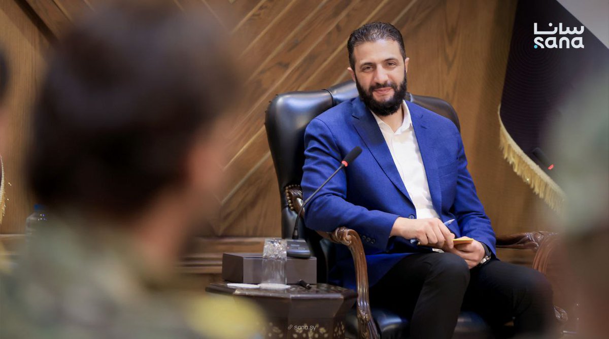 FAHD44747's tweet image. الرئيس #أحمد_الشرع  يجتمع  بقادة الفرق العسكرية 60 و 72 و 76 و 82 في محافظة حلب.