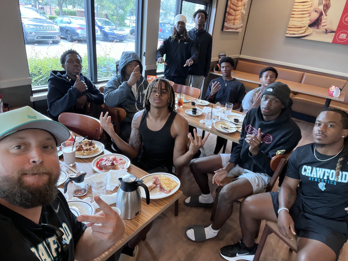 You love to see it! 
#FAMILY⚡🐎